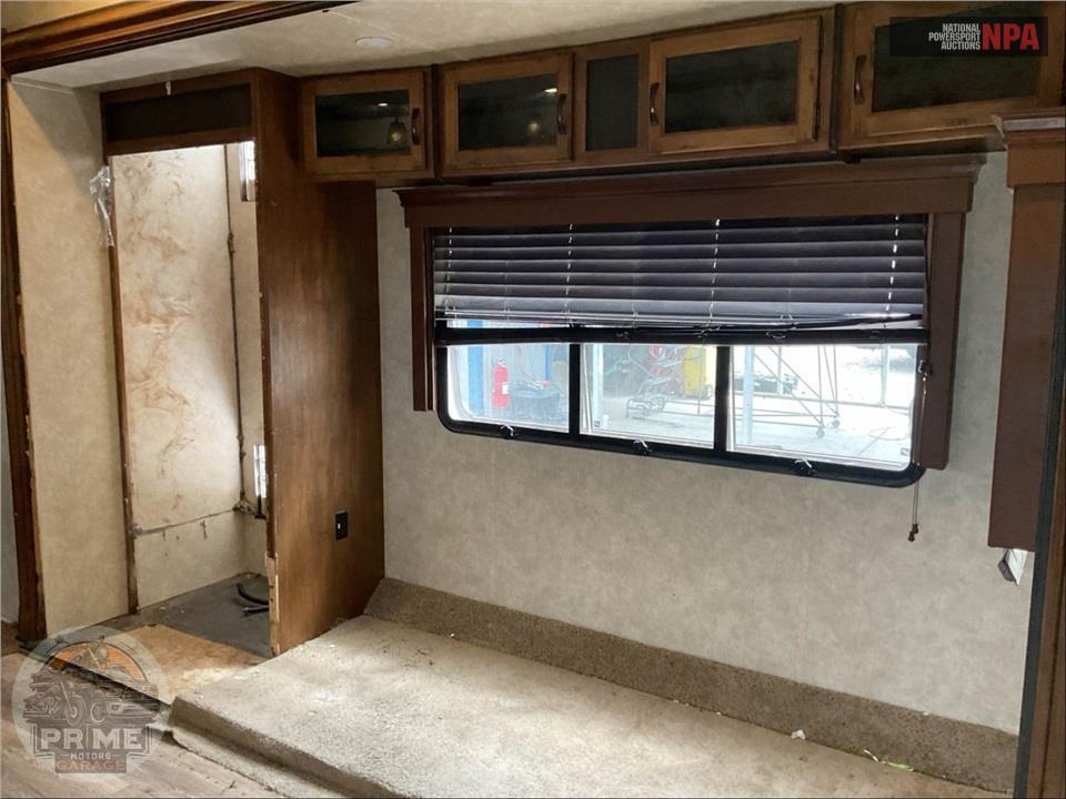 2014 Keystone Rv M-410 LEV - RAPTOR TOY HAULER TOY HAULER SERIES — фото 6