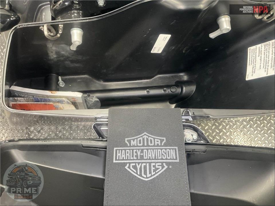 2021 Harley-Davidson FLHXS STREET GLIDE SPECIAL — фото 15