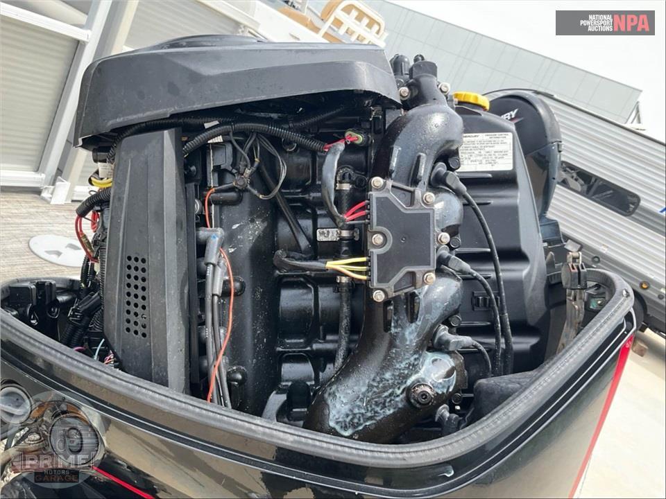 2023 Bennington Pontoons 22 SF(*)S SERIES L=23/E=1-115HP YAMAHA OB — фото 7