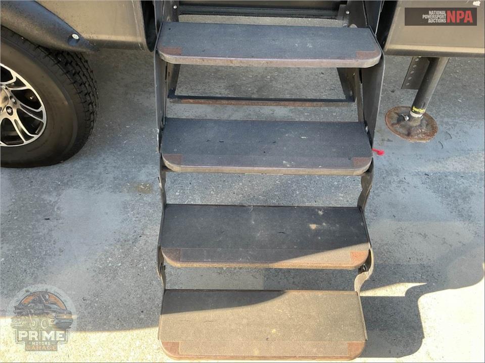 2017 Keystone Rv M-370 BR - MONTANA HIGH COUNTRY FIFTH WHEEL SERIES — фото 25