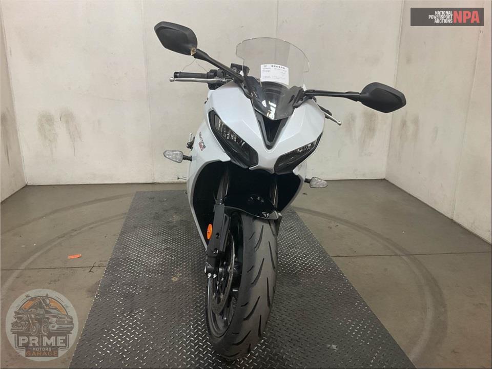 2025 Triumph DAYTONA 660 — фото 2