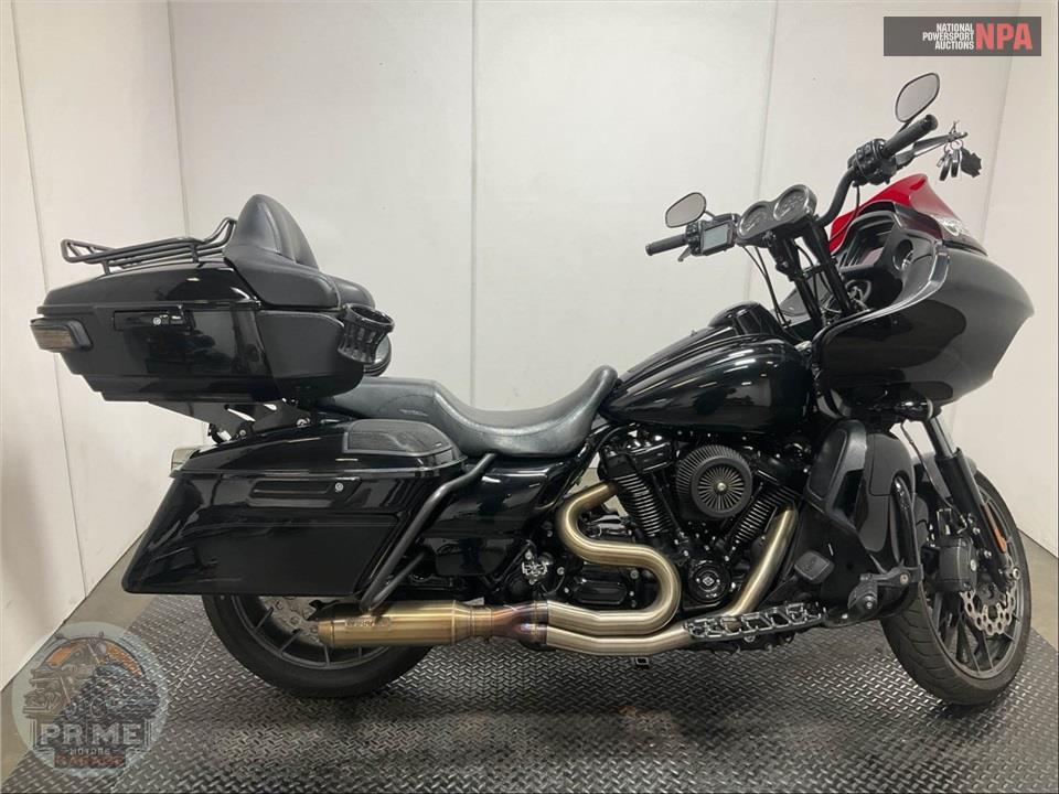 2019 Harley-Davidson FLTRU ROAD GLIDE ULTRA — фото 1