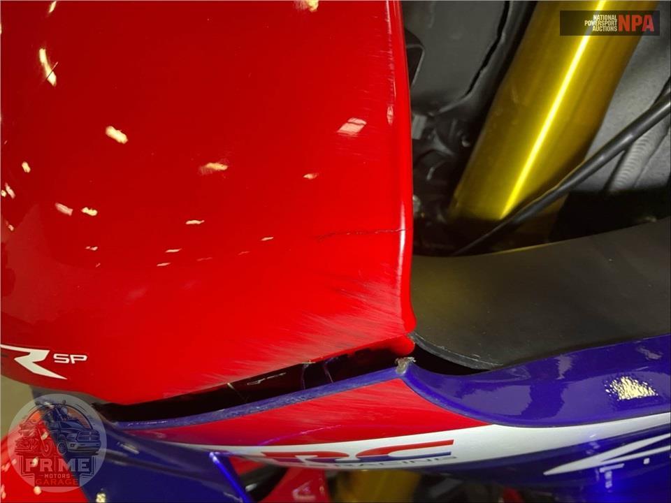 2025 Honda CBR1000RR-R FIREBLADE SP — фото 15