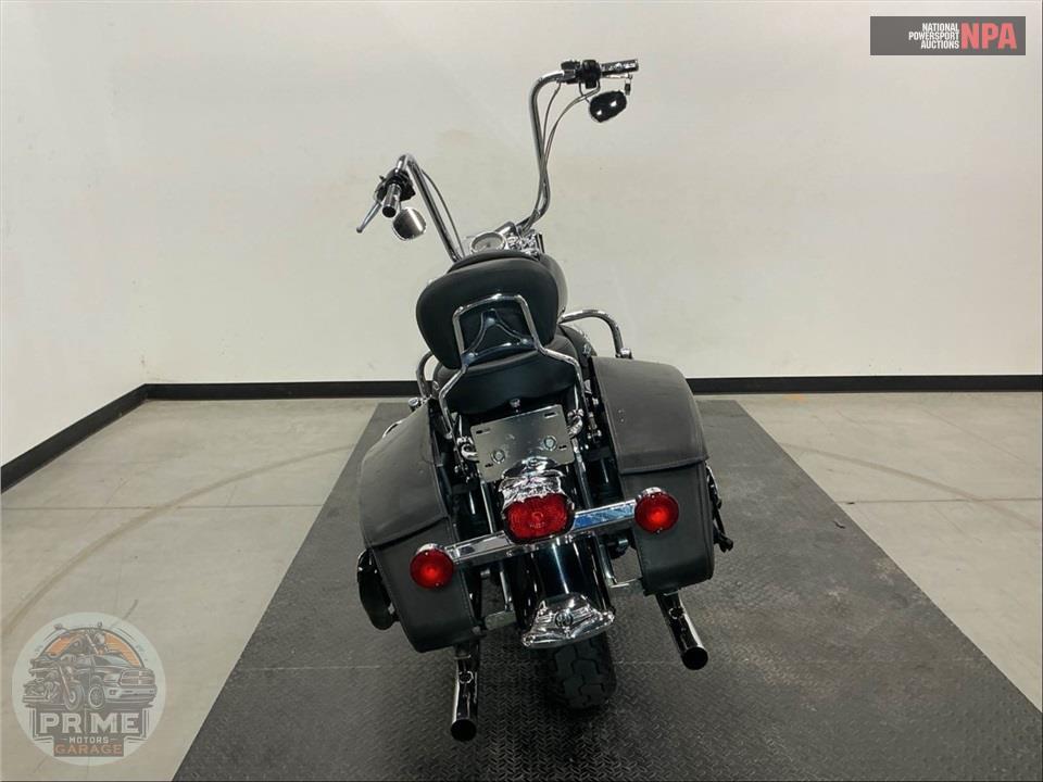 2006 Harley-Davidson FLHRCI ROAD KING CLASSIC — фото 4