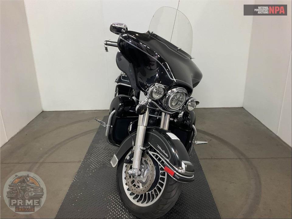 2013 Harley-Davidson FLHTCU UL CLSC EL GLIDE — фото 2