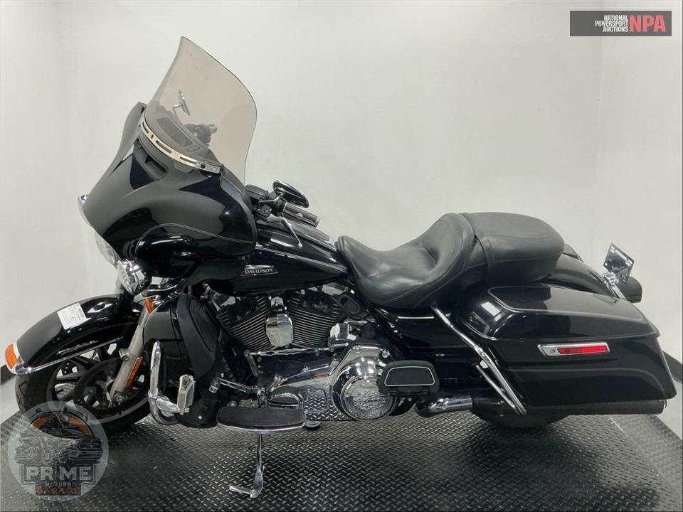 2014 Harley-Davidson FLHTCU ULTRA CLASSIC ELECTRA GLIDE — фото 3