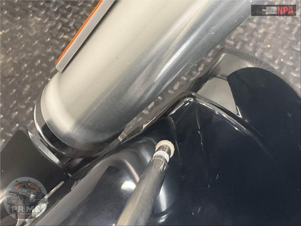 2011 Harley-Davidson VRSCF MUSCLE V-ROD — фото 14