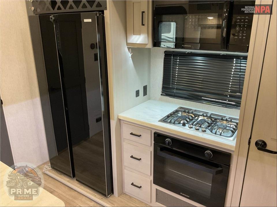 2023 Salem By Forest River M-378FL - HEMISPHERE FIFTH WHEEL SERIES — фото 22