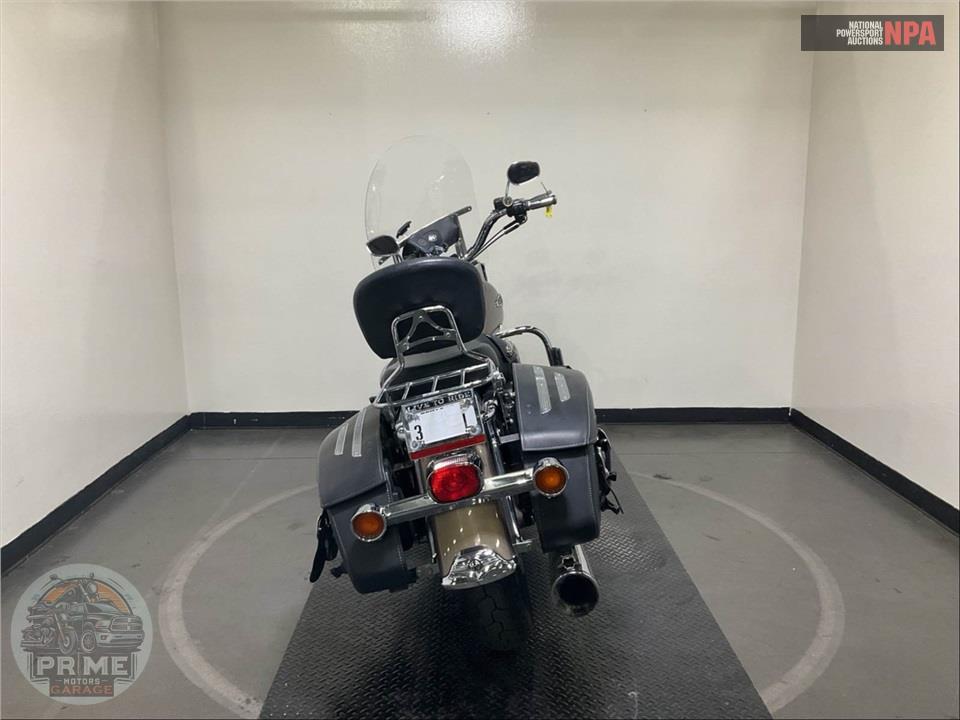 2004 Harley-Davidson FLHRCI ROAD KING CLASSIC — фото 4