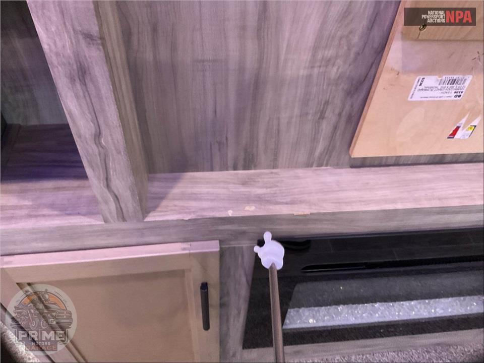 2021 Cherokee By Forest River M-3660SUITE - ARCTIC WOLF FIFTH WHEEL SERIES — фото 26