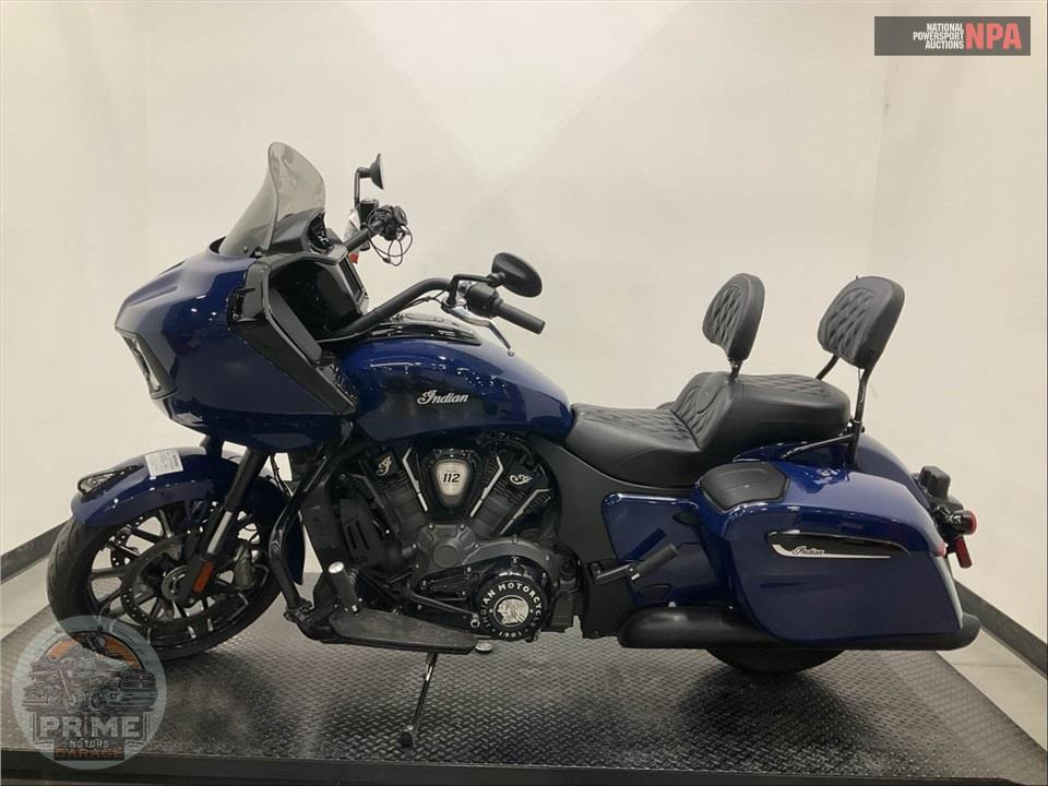 2025 Indian Motorcycle CHALLENGER DARK HORSE 112 RIDER ASSIST W/AUDIO (COLOR) — фото 3