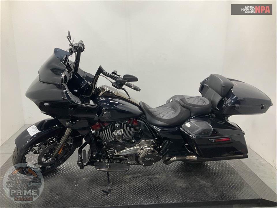 2022 Harley-Davidson FLTRXSE CVO ROAD GLIDE — фото 3
