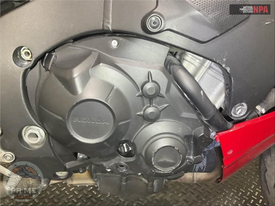 2023 Honda CBR1000RR — фото 6