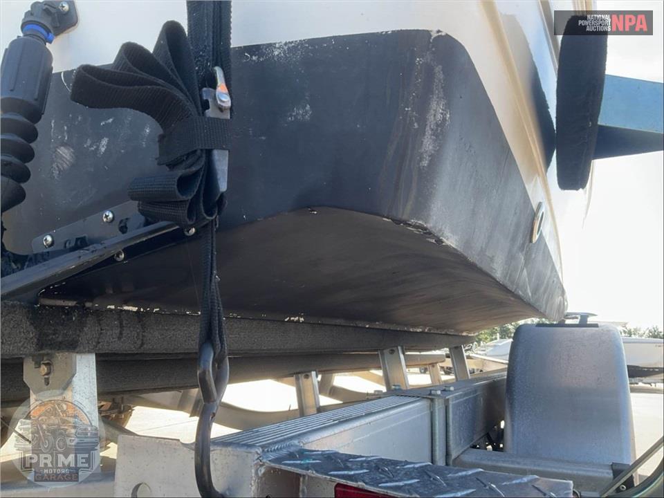 2018 Hurricane Boat SS 192 SUNDECK SPORT SERIES L=19/E=1-150HP YAMAHA OB — фото 13