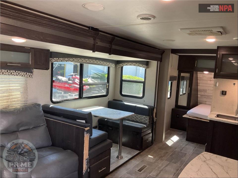 2020 Kodiak By Dutchmen M-261RBSL - ULTRA LITE SERIES — фото 6