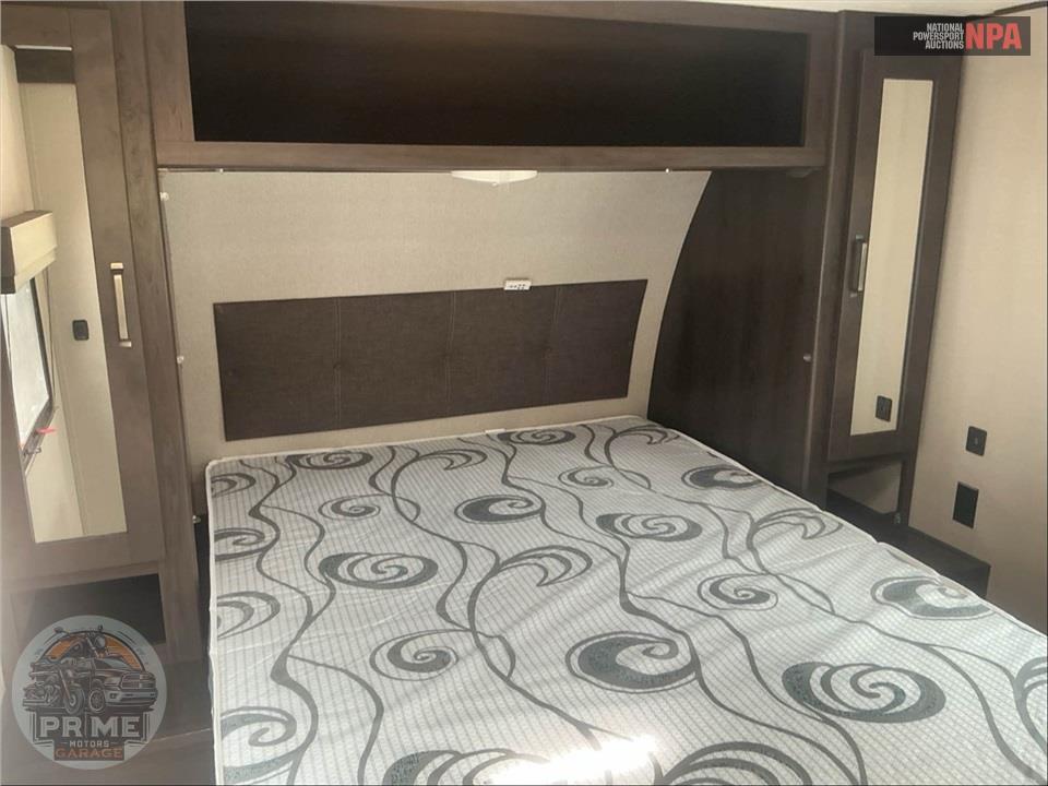 2020 Grand Design Recreational Vehicles M-221RB - TRANSCEND XPLOR SERIES — фото 10