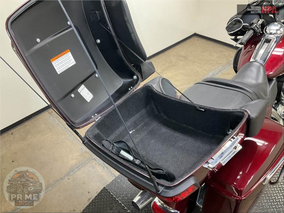 2016 Harley-Davidson FLHTK ELECTRA GLIDE ULTRA LIMITED — фото 24