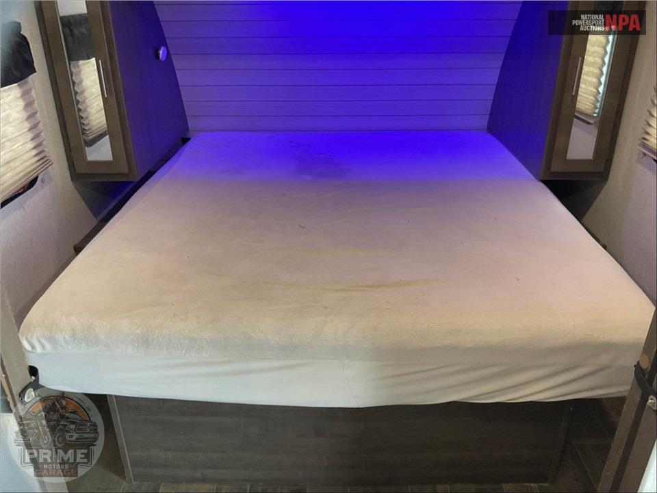 2019 Crossroads Rv M-253 RB - SUNSET TRAIL SUPER LITE SERIES — фото 11