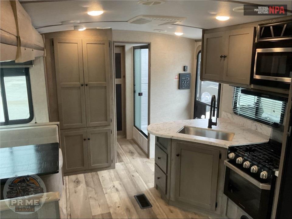 2021 Keystone Rv M-301 UBH - OUTBACK ULTRA-LITE SERIES — фото 8