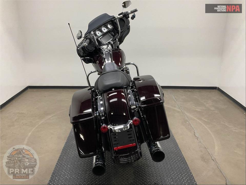 2014 Harley-Davidson FLHXS STREET GLIDE — фото 4