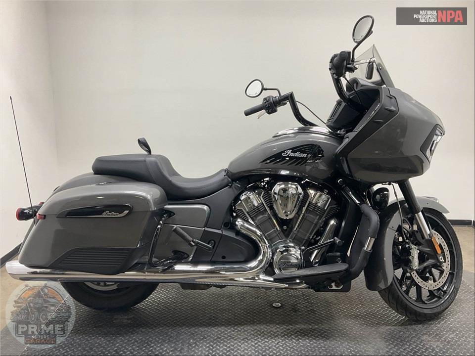 2020 Indian Motorcycle CHALLENGER — фото 1