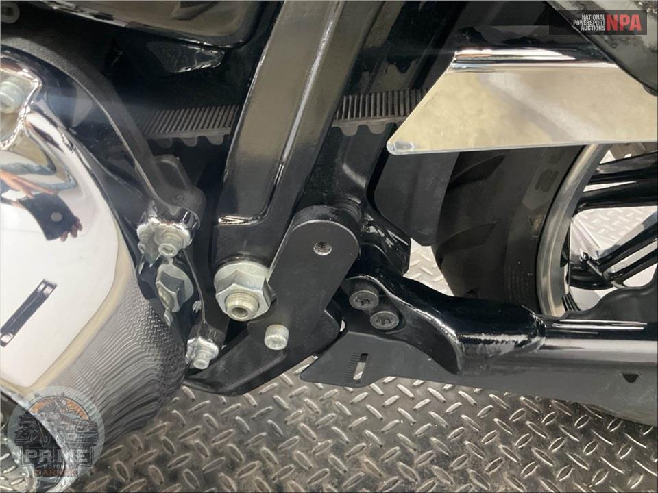2018 Harley-Davidson FXBR BREAKOUT — фото 20