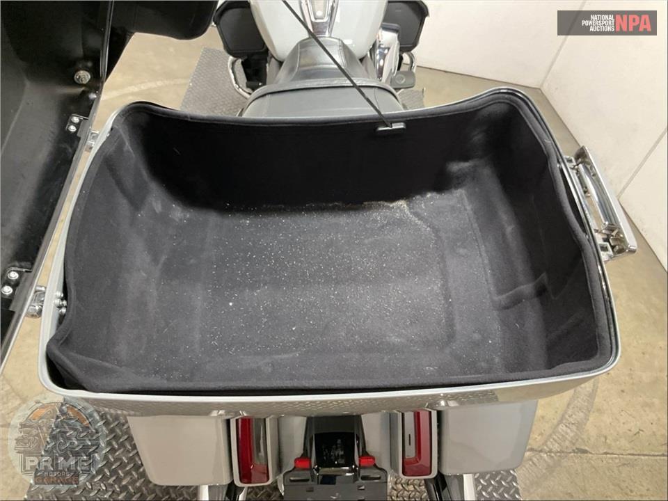 2025 Harley-Davidson FLHXU STEET GLIDE ULTRA — фото 27