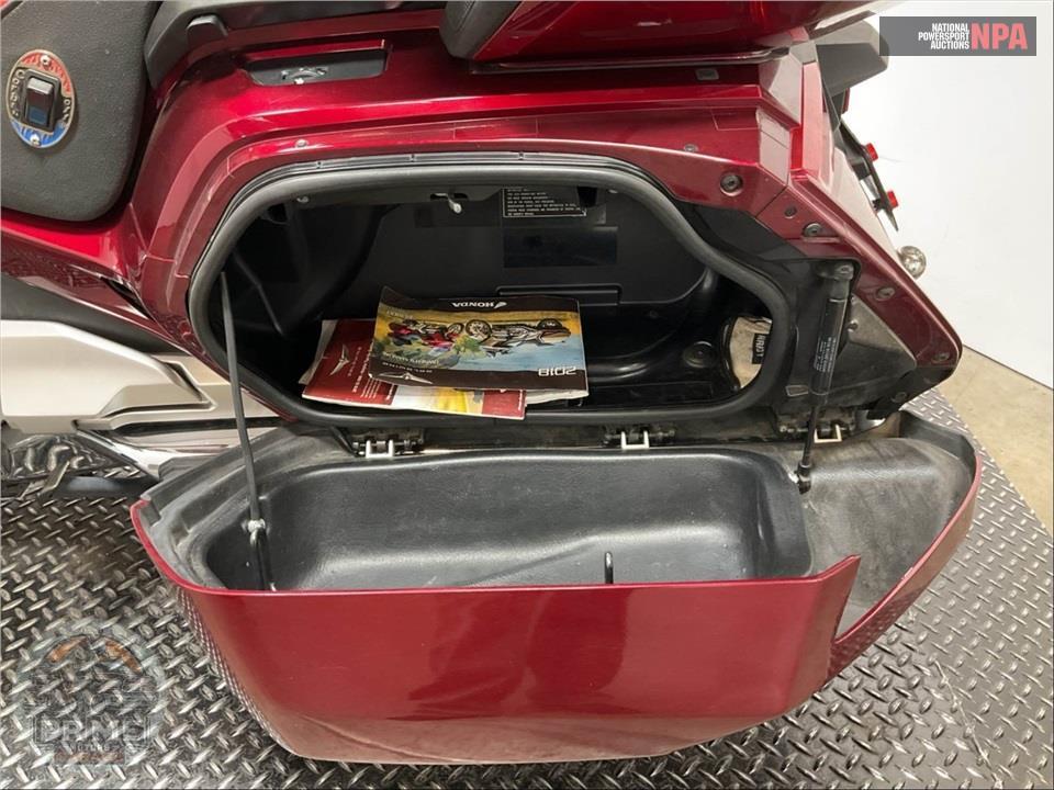 2018 Honda GL1800D GOLDWING TOUR DCT (RED) — фото 19