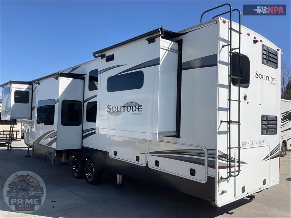 2022 Grand Design Recreational Vehicles M-390RK - SOLITUDE FIFTH WHEEL SERIES — фото 3