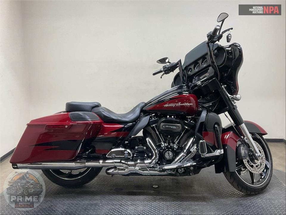 2017 Harley-Davidson FLHXSE CVO STREET GLIDE — фото 1