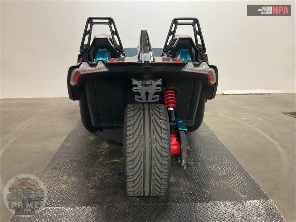 2022 Polaris SLINGSHOT R AUTODRIVE — фото 4