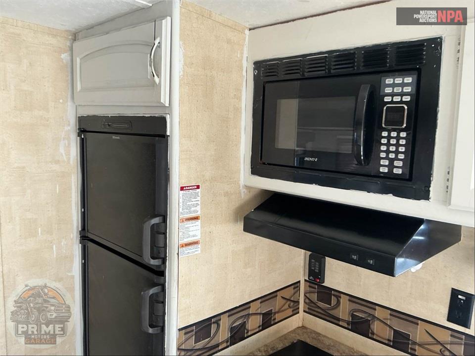 2013 Keystone Rv M-266 RL-SSR - SPRINGDALE SERIES — фото 23