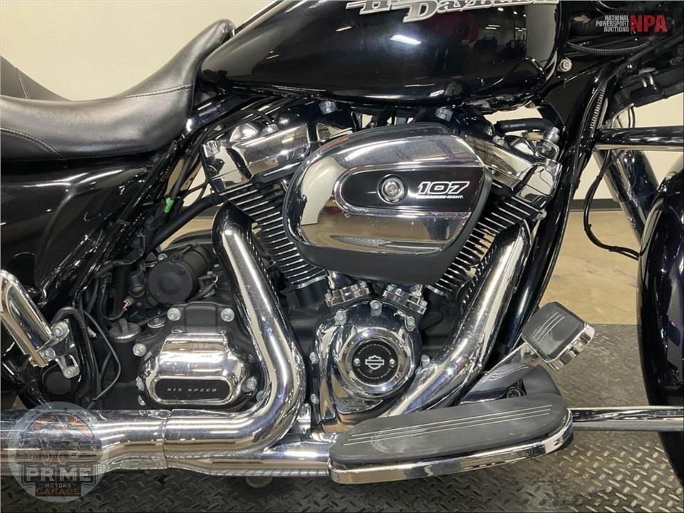 2019 Harley-Davidson FLHX STREET GLIDE — фото 6