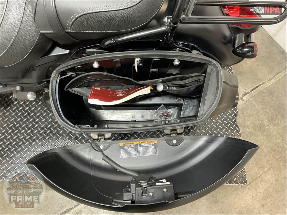 2019 Indian Motorcycle SPRINGFIELD DARK HORSE (THUNDER BLACK SMOKE) — фото 18