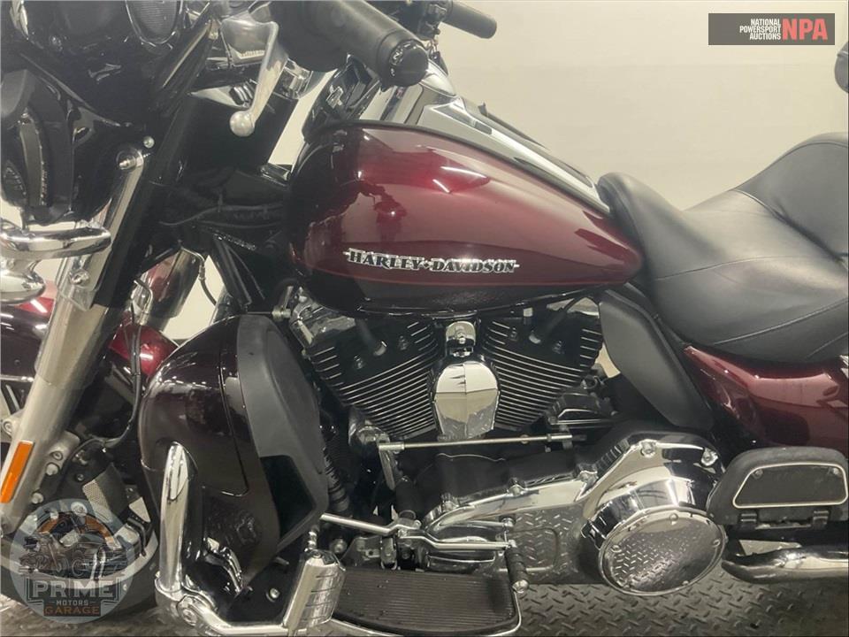 2015 Harley-Davidson FLHTK ELECTRA GLIDE ULTRA LIMITED — фото 7