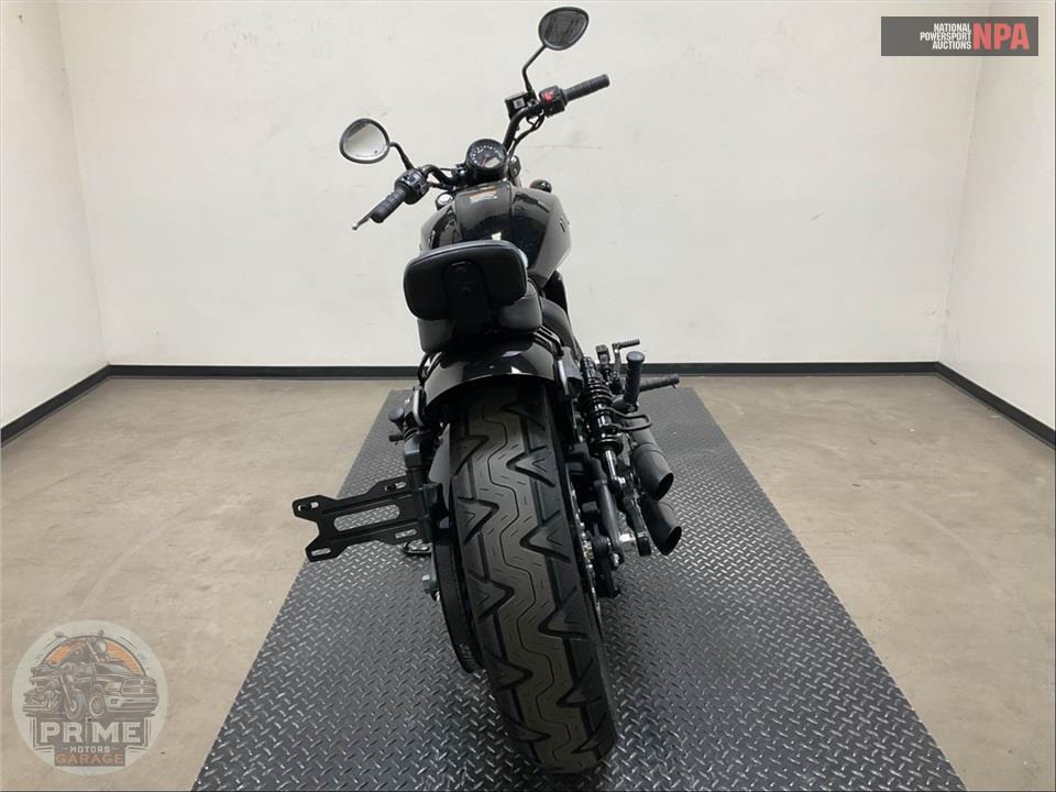 2020 Indian Motorcycle SCOUT BOBBER SIXTY — фото 4
