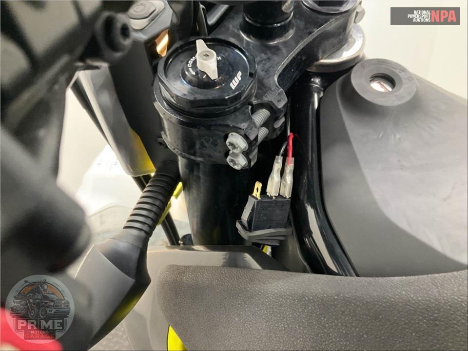 2023 Husqvarna 701 SUPERMOTO — фото 11