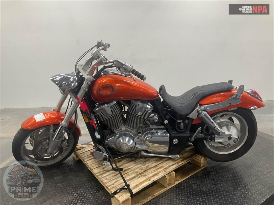 2004 Honda VTX1800C4 — фото 3