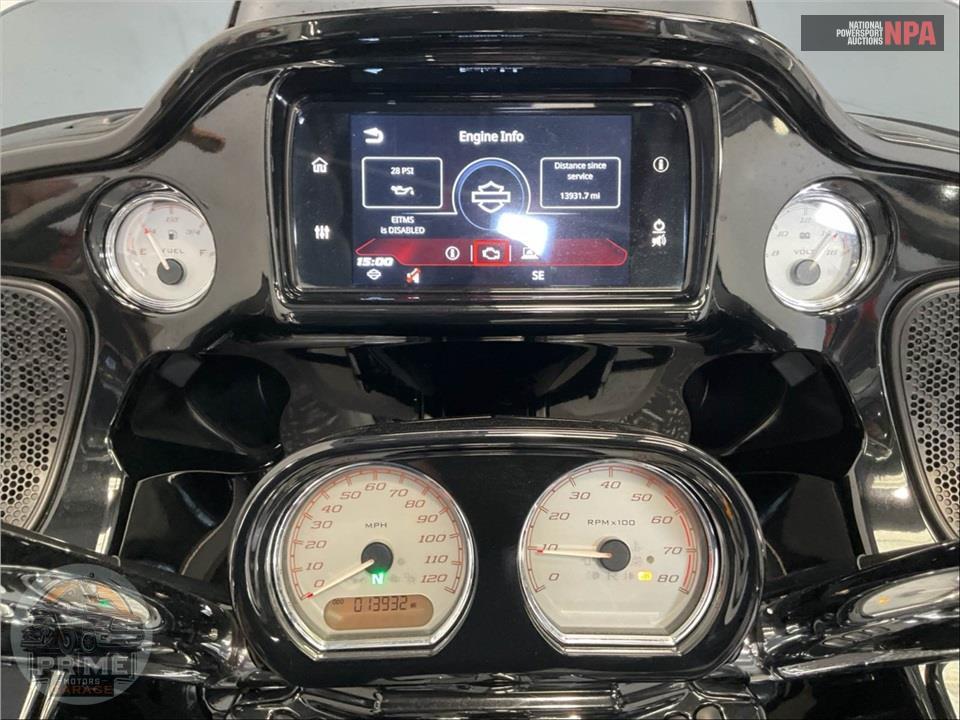 2016 Harley-Davidson FLTRXS ROAD GLIDE SPECIAL — фото 5
