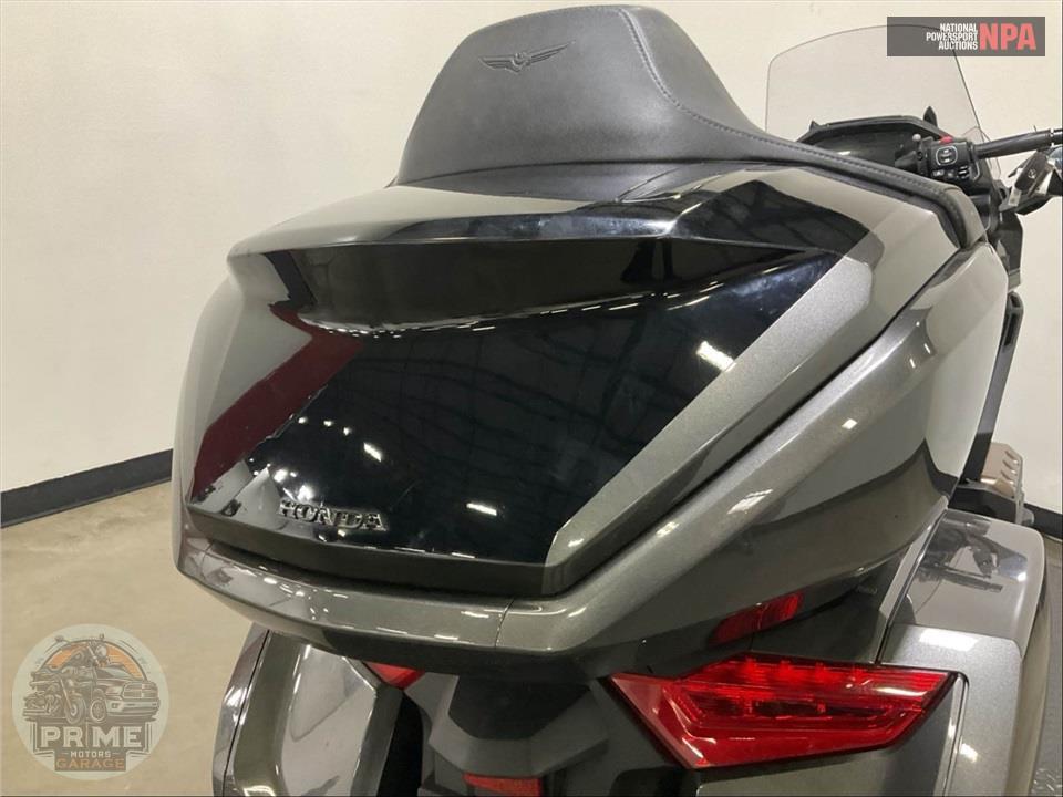 2024 Honda GL1800 GOLDWING TOUR — фото 17