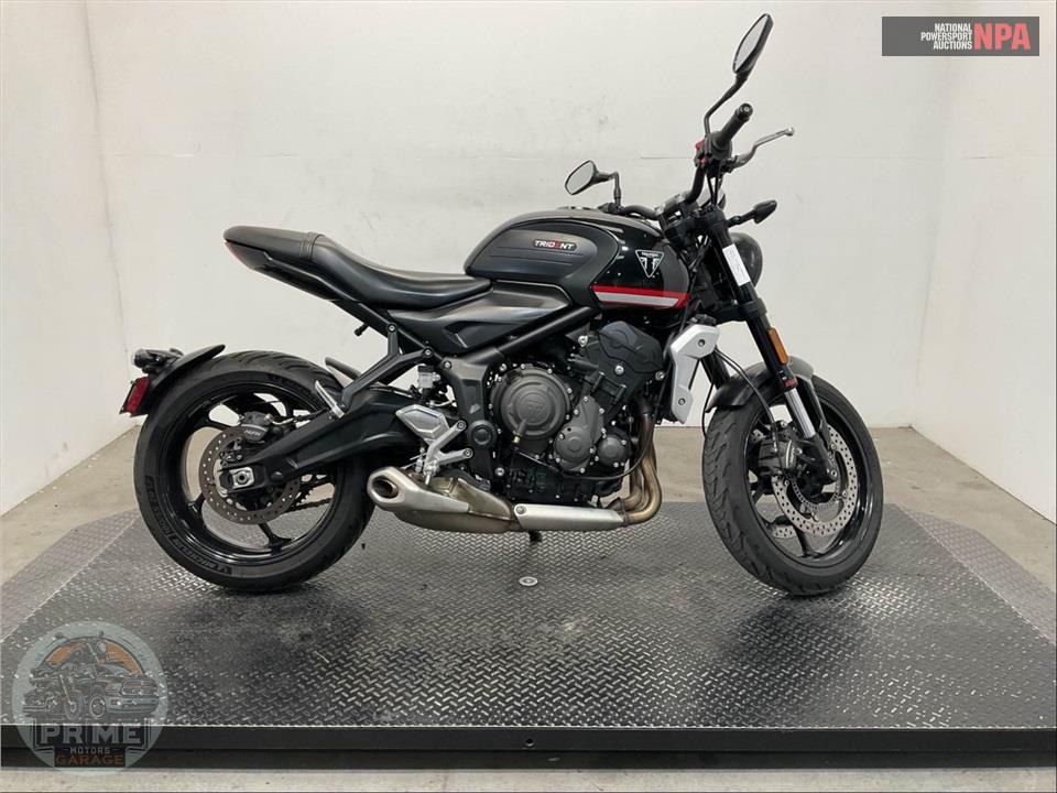 2023 Triumph TRIDENT (BLACK) — фото 1