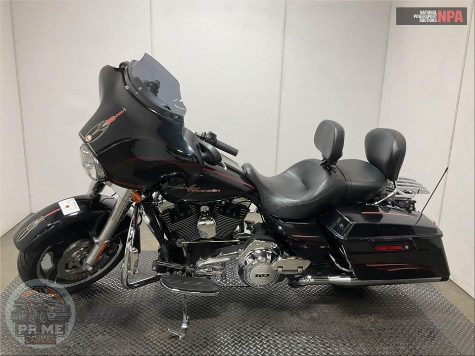 2013 Harley-Davidson FLHX STREET GLIDE — фото 3