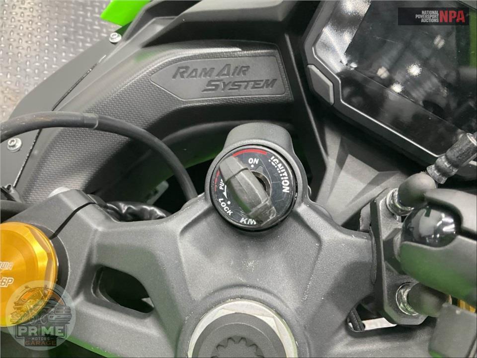 2025 Kawasaki ZX400SSFAL NINJA ZX-4RR (ABS) — фото 11