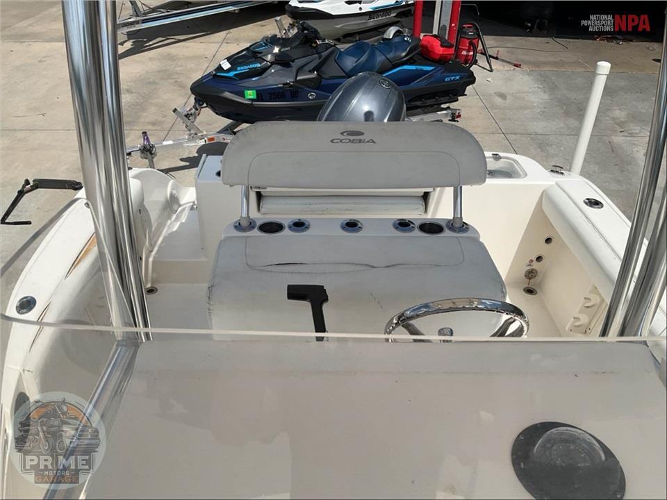 2020 Cobia Boats 220 CC L=22/E=1 150HP YAM OB — фото 25