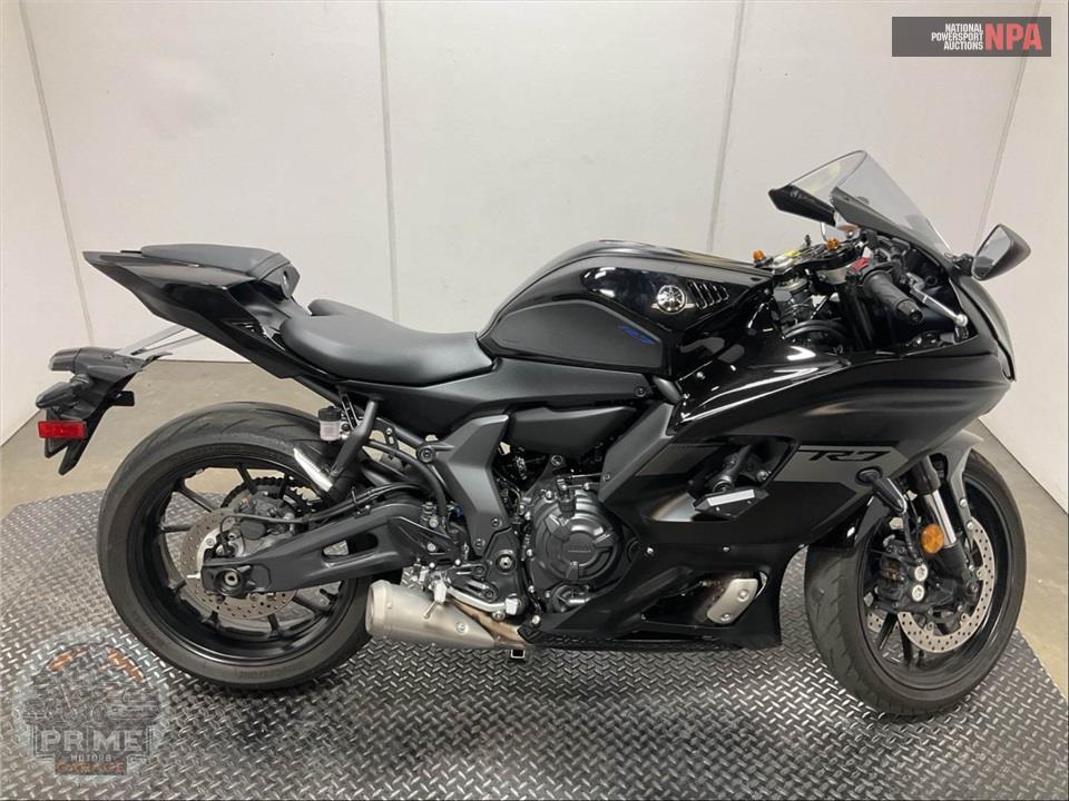 2025 Yamaha YZF-R7 — фото 1