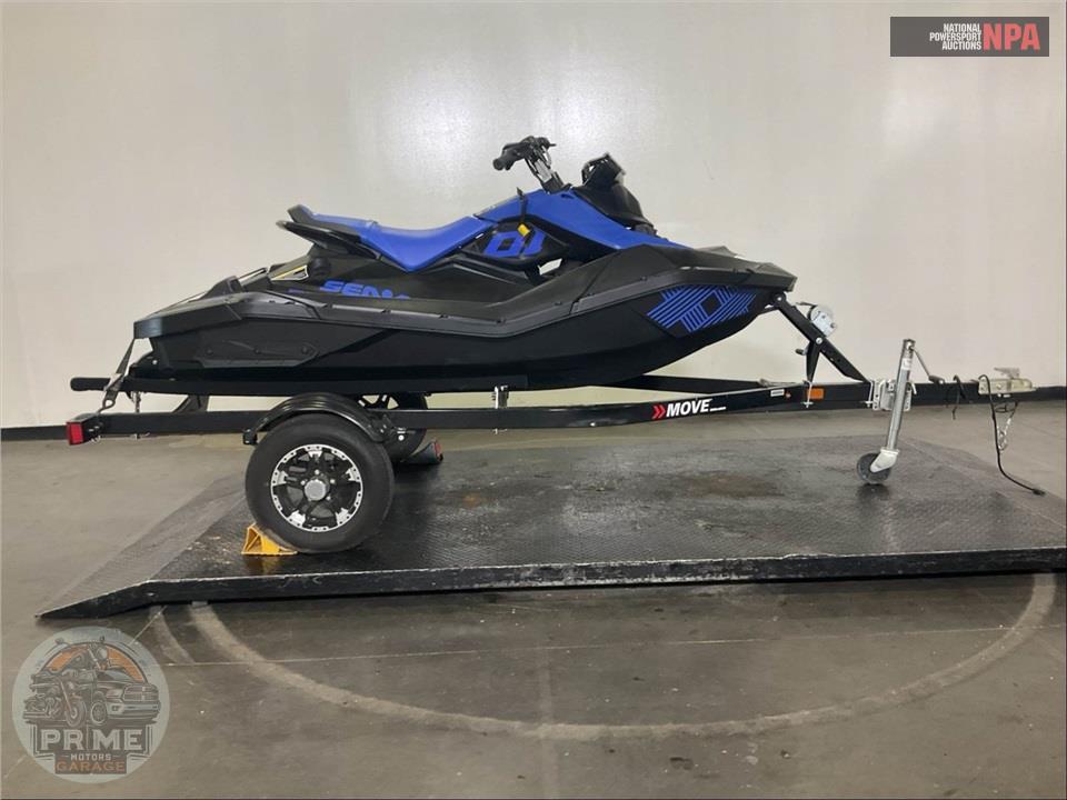 2023 Seadoo/Brp SPARK 2UP TRIXX — фото 1