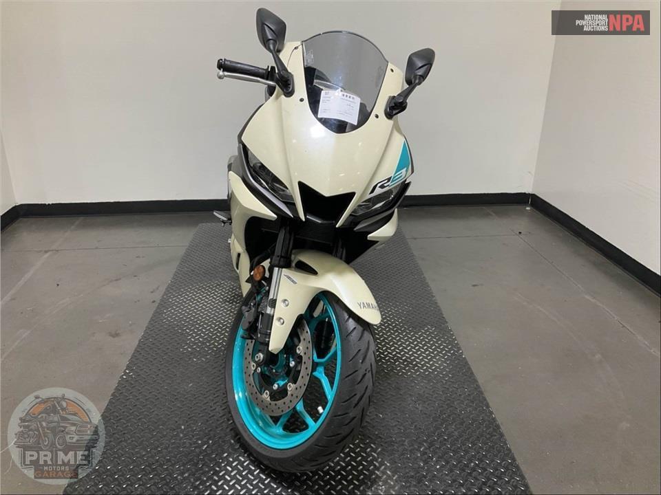 2024 Yamaha YZF-R3 — фото 2
