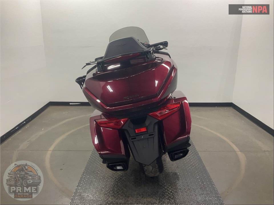 2025 Honda GOLD WING TOUR 50TH ANNIVERSARY — фото 4