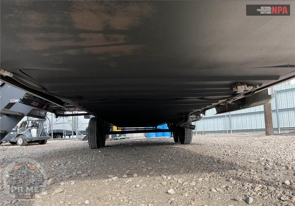 2024 Wildcat By Forest River M-35FUN - FIFTH WHEEL SERIES — фото 28