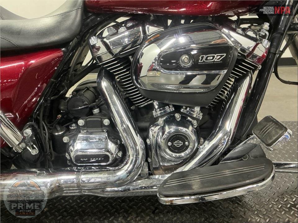 2017 Harley-Davidson FLHXS STREET GLIDE SPECIAL — фото 6